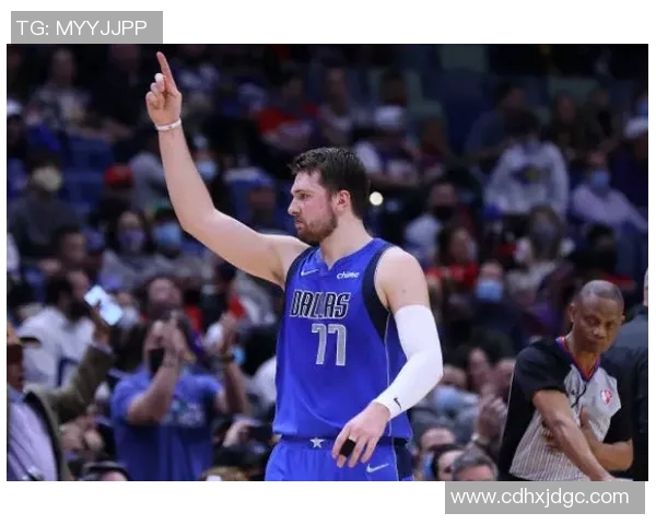 吉迪第二节末段发力&单节4投4中，半场砍下14分2板7助