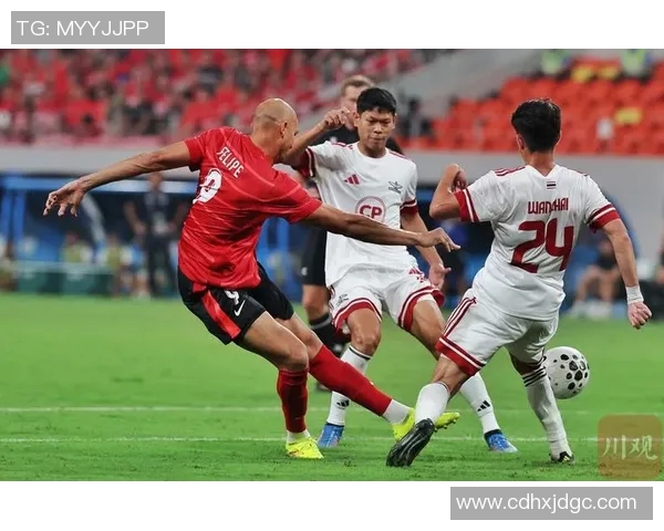 活力十足！TJD首秀15分钟4中2拿到10分10板 其中8前场板